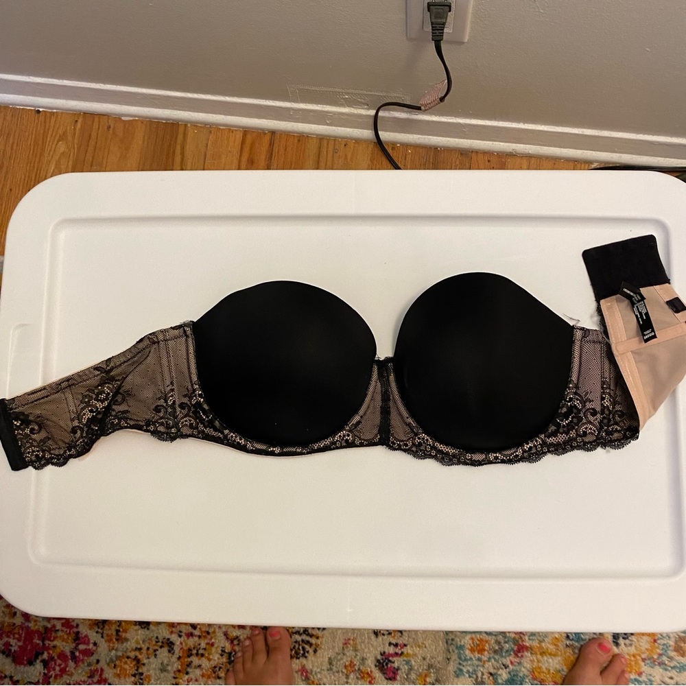 Torrid Curve bra. Size 38DDD.
